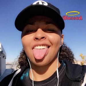 Meet your Posher, Savannah